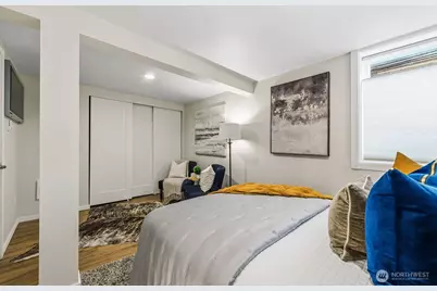 10731 Dayton Avenue N, Seattle, WA 98133 - Photo 28