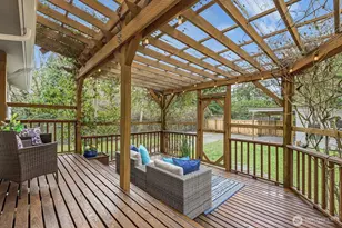 10731 Dayton Ave N, Seattle, WA 98133 - Photo 20