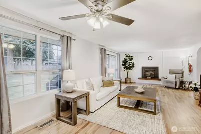 8106 55th Avenue NE, Marysville, WA 98270 - Photo 10