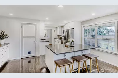 8106 55th Avenue NE, Marysville, WA 98270 - Photo 6