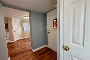 18501 52nd Ave, Lynnwood, WA 98037 - Photo 2