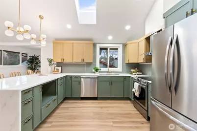 20733 Elberta Road, Lynnwood, WA 98036 - Photo 8