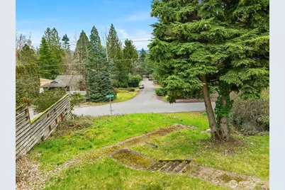 9229 45th Avenue NE, Seattle, WA 98115 - Photo 1