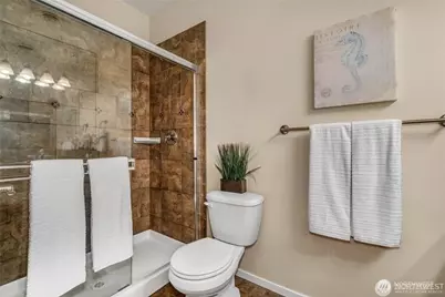 1020 1st Street #304, Snohomish, WA 98290 - Photo 16