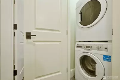 217 7th Avenue W, Kirkland, WA 98033 - Photo 38