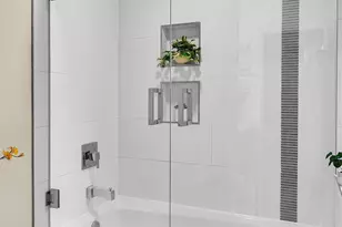 1601 E Columbia St, Seattle, WA 98122 - Photo 14