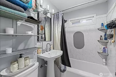 628 N Charlotte Avenue, Bremerton, WA 98312 - Photo 16