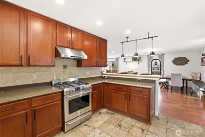 9905 194th Avenue E, Bonney Lake, WA 98391 - Photo 12