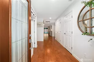 9905 194th Ave E, Bonney Lake, WA 98391 - Photo 4