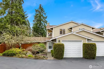 1049 Madison Avenue N, Bainbridge Island, WA 98110 - Photo 1