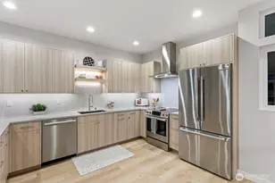 1127 NW 58th St, Seattle, WA 98107 - Photo 8