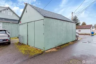 621 Houser Way S, Renton, WA 98057 - Photo 4