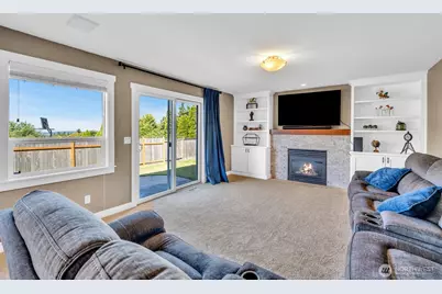 9124 44th Avenue W, Mukilteo, WA 98275 - Photo 18