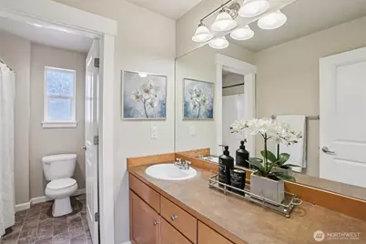 18200 NE 110th Street, Redmond, WA 98052 - Photo 22