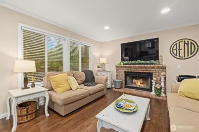 19403 NE 203rd Place, Woodinville, WA 98077 - Photo 14