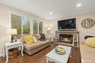 19403 NE 203rd Pl, Woodinville, WA 98077 - Photo 14