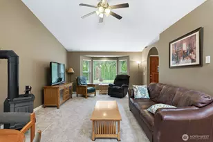 2245 SE Camano Dr, Camano Island, WA 98282 - Photo 8