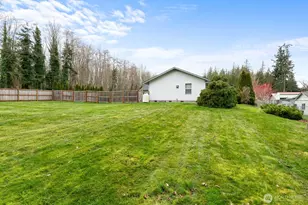 2245 SE Camano Dr, Camano Island, WA 98282 - Photo 24