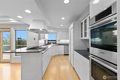 125 NW 48th Street, Seattle, WA 98107 - Photo 18