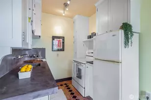 1631 16th Ave, Seattle, WA 98122 - Photo 10