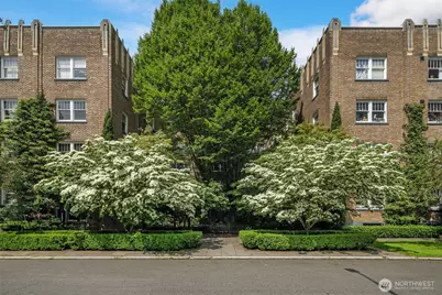 1631 16th Avenue #310, Seattle, WA 98122 - Photo 2
