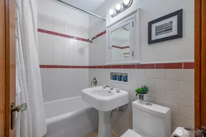 1631 16th Avenue #310, Seattle, WA 98122 - Photo 16