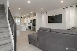 6642 S Alder St, Tacoma, WA 98409 - Photo 2