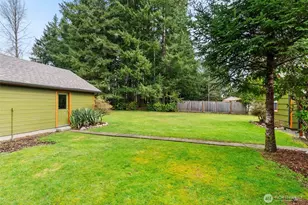 1912 Elliott Ave NW, Olympia, WA 98502 - Photo 22