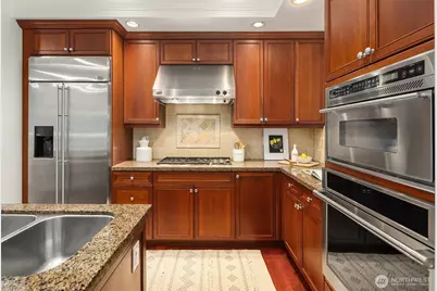 726 Boylston Avenue E #5, Seattle, WA 98102 - Photo 12