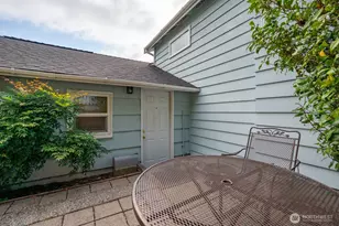 12019 B 25th Ave NE, Seattle, WA 98125 - Photo 32