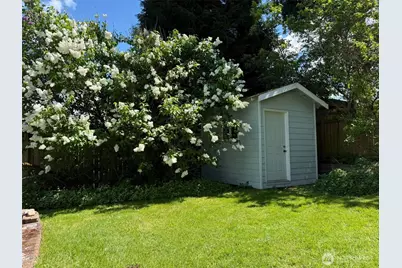 12019 B 25th Avenue NE, Seattle, WA 98125 - Photo 28