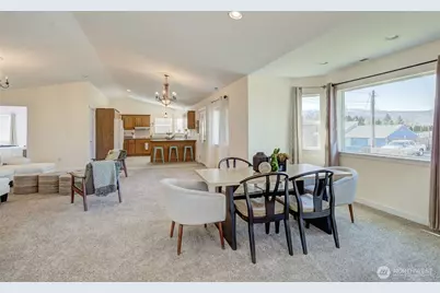 225 N Nile Avenue, East Wenatchee, WA 98802 - Photo 8