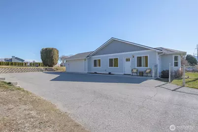 225 N Nile Avenue, East Wenatchee, WA 98802 - Photo 2