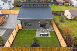 11740 Phinney Ave N, Seattle, WA 98133 - Photo 30