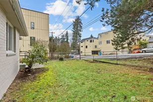 1011 NE 180th St, Shoreline, WA 98155 - Photo 26