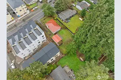1011 NE 180th Street, Shoreline, WA 98155 - Photo 2