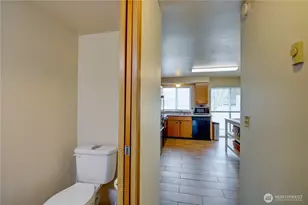 811 S Laventure Rd, Mount Vernon, WA 98274 - Photo 12