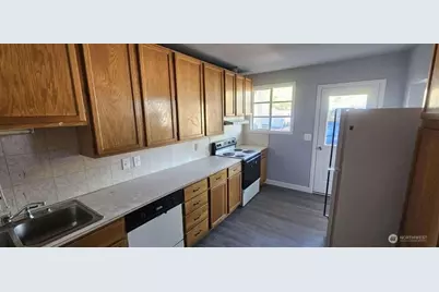 616 Columbia Avenue, Bridgeport, WA 98813 - Photo 20