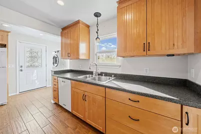 240 S 59th Street, Tacoma, WA 98408 - Photo 14