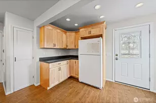 240 S 59th St, Tacoma, WA 98408 - Photo 16