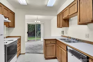 14916 48th Ave W, Edmonds, WA 98026 - Photo 8