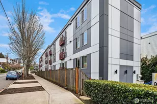 3661 Phinney Ave N, Seattle, WA 98103 - Photo 24