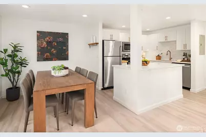 3661 Phinney Avenue N #109, Seattle, WA 98103 - Photo 16