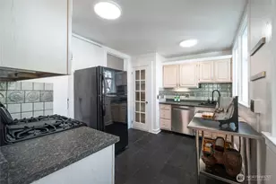 403 Terry Ave, Seattle, WA 98104 - Photo 12