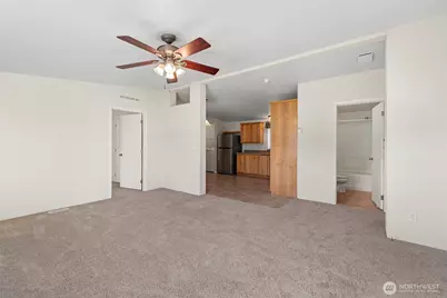 225 NE Ernst Street #73, Oak Harbor, WA 98277 - Photo 6