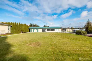 225 NE Ernst St, Oak Harbor, WA 98277 - Photo 26