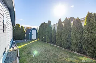 225 NE Ernst St, Oak Harbor, WA 98277 - Photo 22