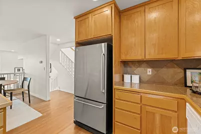 3040 Humes Place W, Seattle, WA 98119 - Photo 14