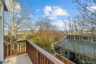 3040 Humes Pl W, Seattle, WA 98119 - Photo 10