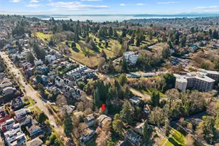 3040 Humes Pl W, Seattle, WA 98119 - Photo 36